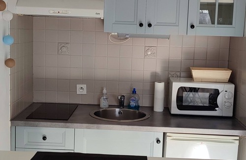 Treboul Apartment | Studio Cosy, feet in the water