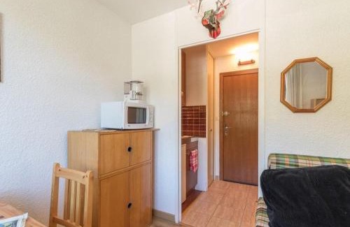 La Salle-les-Alpes Apartment | Studio cosy pour 2 à La Salle-les-Alpes, proche pistes et commerces - FR-1-330F-162