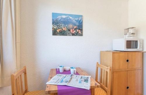 La Salle-les-Alpes Apartment | Studio cosy pour 2 à La Salle-les-Alpes, proche pistes et commerces - FR-1-330F-162
