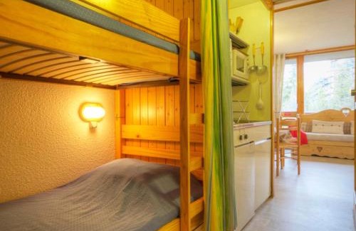 Arc-1800 Apartment | Studio cosy proche pistes, balcon, WIFI gratuit, parking à proximité - FR-1-346-473