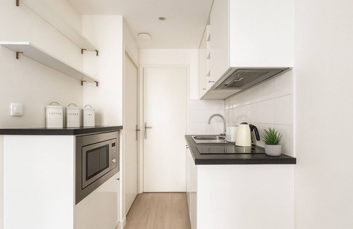 Combat Apartment | Studio cosy proche des Buttes-Chaumont