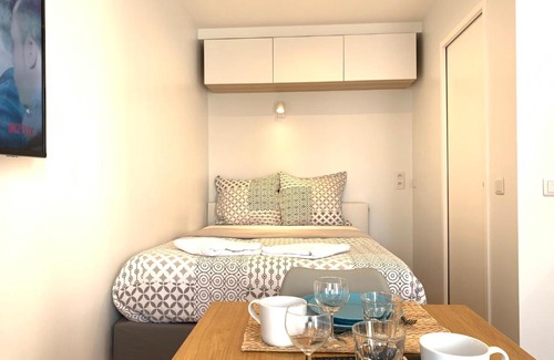 Quartier Centre Ville Apartment | Studio cosy proche RER B/C Orly TGV