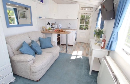 Polperro Cottage | STUDIO, country holiday cottage, with a garden in Polperro