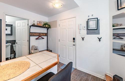 Viauville Apartment | Studio COZY - Rue Ste-Catherine