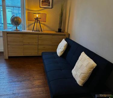Brive-la-Gaillarde Apartment | Studio Cozy & Vintage dans le centre ville