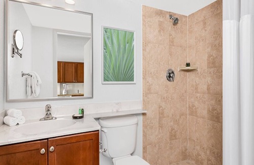 Pompano Beach Resort | Studio Deluxe at Pompano Beach, Wyndham Santa Barbara!