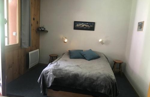 Montchavin Apartment | Studio divisé avec terrasse sud, proche pistes et centre station, rez-de-chaussée - FR-1-181-2523