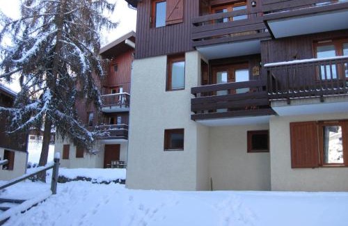 Montchavin Apartment | Studio divisible chaleureux proche des pistes avec balcon - FR-1-181-2535