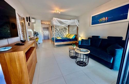 Saint-Francois Apartment | STUDIO DU MUSEE