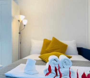 Otopeni Apartment | Studio Dumy near Airport