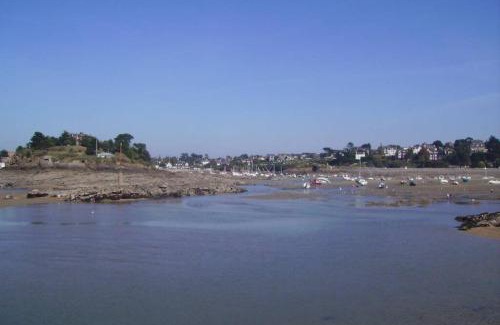 Dol-de-Bretagne Apartment | studio entre Mt-St-Michel et St- Malo