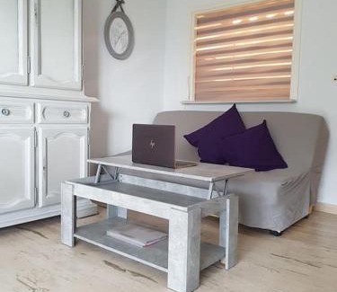 Fabron Apartment | Studio Flat 15minutes walk from the sea, Nice - Côte D'Azure