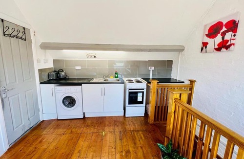 Figge's Marsh Apartment | Studio Flat