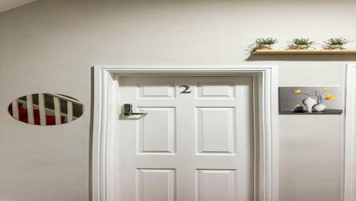 Ealing Apartment | Studio flat in Ealing Broadway