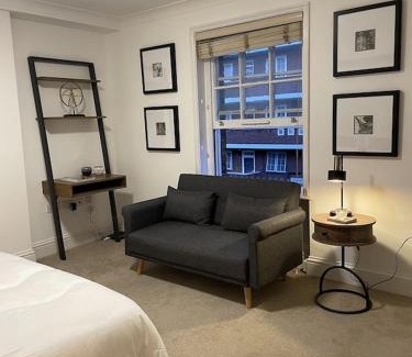 St. Johns Wood Apartment | Studio flat in the heart of St. Johns Wood