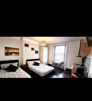 Vauxhall House | Studio Flat in Vauxhall Zone 1