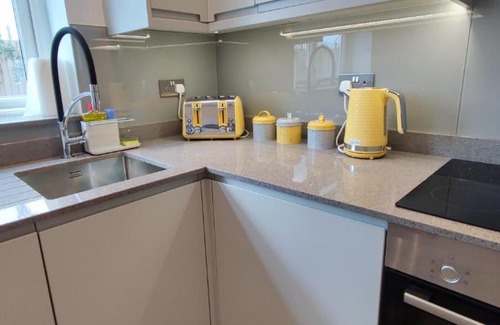 Borehamwood Apartment | Studio Flat/London Gateway