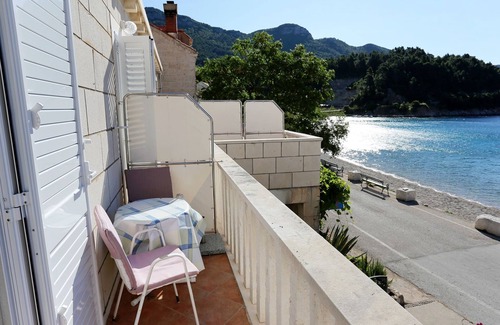 Trstenik Apartment | Studio flat near beach Trstenik, Pelješac (AS-4570-c)