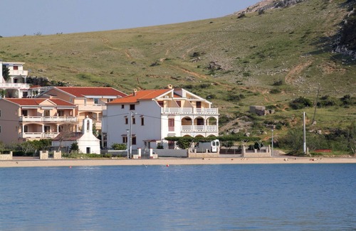 Metajna Apartment | Studio flat near beach Metajna, Pag (AS-6497-d)