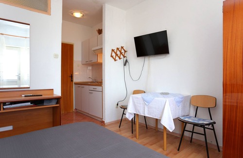 Igrane Apartment | Studio flat near beach Igrane, Makarska (AS-311-a)