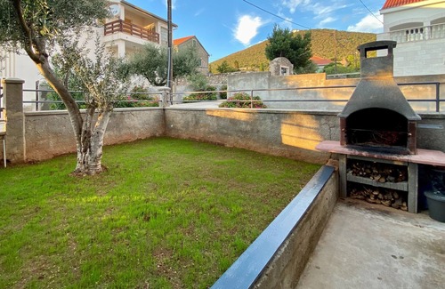 Ist Apartment | Studio flat with balcony Ist (AS-22436-a)