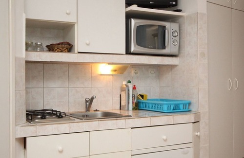 Basanija Apartment | Studio flat with terrace Bašanija, Umag (AS-7148-a)