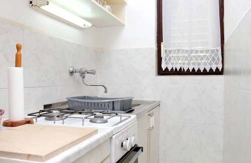 Marusici Apartment | Studio flat with terrace and sea view Marušići, Omiš (AS-1024-c)