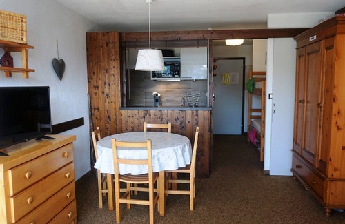 Orcieres-Merlette Apartment | Studio for 4 near slopes with balcony, TV, dishwasher - Orcières Merlette