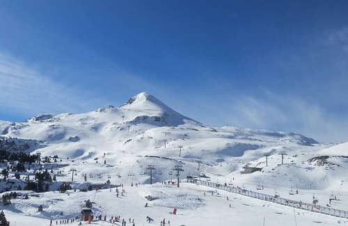 Arette Apartment | Studio for 4 with balcony, at the foot of the slopes, free parking, elevator