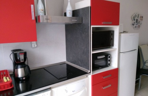 Roquefort-la-Bedoule Apartment | studio for 2 people with 30 m2 terrace 6 km of beaches and coves