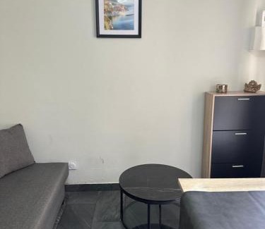 Chalon-sur-Saone Apartment | Studio