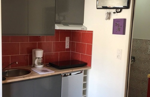 Montesquieu-des-Alberes Apartment | Studio Tout Confort aux Pieds des Albères Classé Deux Étoiles