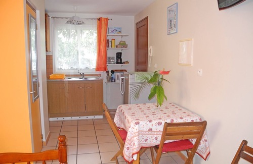 Saint-Louis Apartment | studio garden 2 star in a nearby sea of greenery and mountains