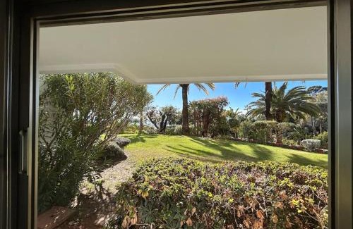 Vallauris Apartment | Studio golfe-juan piscine plage privée tennis