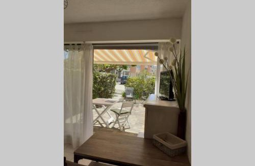 Port Rive Gauche Apartment | Studio Grazel classé 1 étoile au calme Rez de chaussée avec piscine et jardin