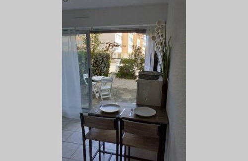 Port Rive Gauche Apartment | Studio Grazel classé 1 étoile au calme Rez de chaussée avec piscine et jardin