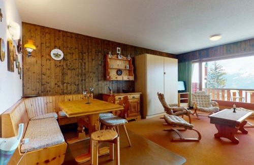 Vex Apartment | Studio Hameau A04 by Interhome