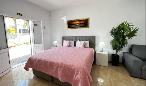 Canical Apartment | Studio Home Away from Home