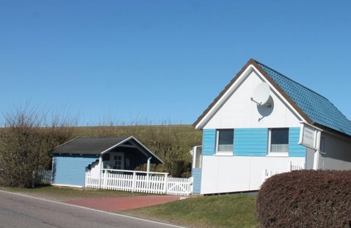 Norderhafen House | Studio house "Blue House" 200 steps to the sea