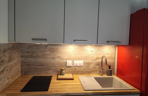 Saint-Vallier-de-Thiey Apartment | Studio Indépendant Dans Maison Neuve