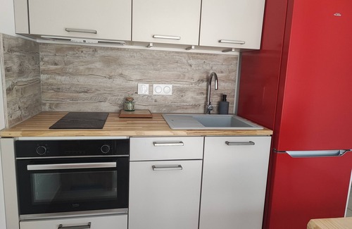 Saint-Vallier-de-Thiey Apartment | Studio Indépendant Dans Maison Neuve