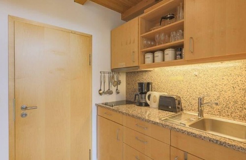 Oberndorf bei Kitzbuhel Apartment | Studio im Gartenhotel Rosenhof bei Kitzbühel
