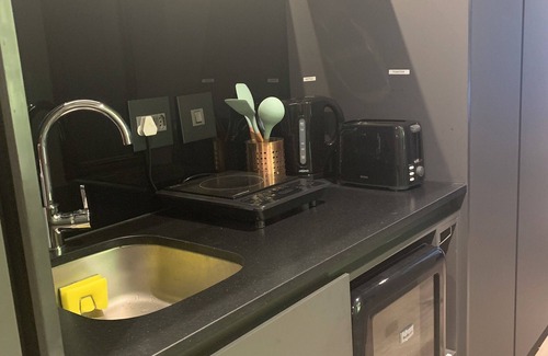 Cape Town City Centre Apartment | Studio in 5 *star Hotel with cooking facilities