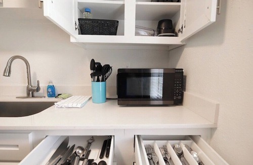 North Austin Civic Association Apartment | Studio in Austin, TX: Gym, Pool, Near Attractions