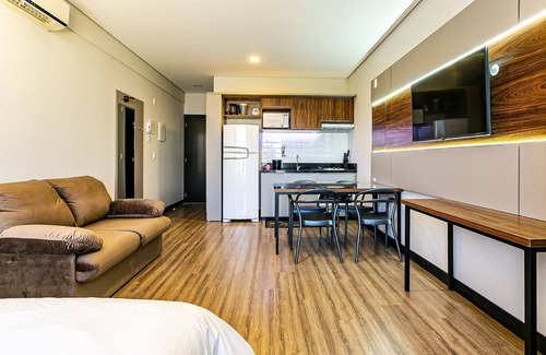 Ingleses Centro Apartment | Studio in Condominium With Pool 700m Beach Sti210