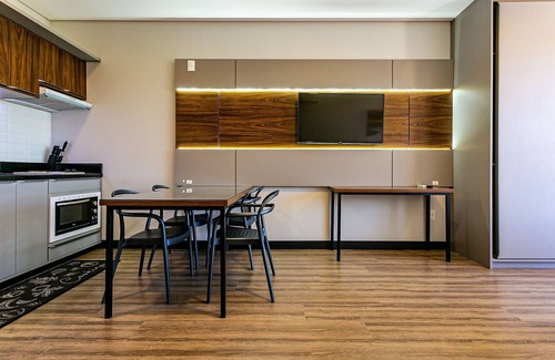 Ingleses Centro Apartment | Studio in Condominium With Pool 700m Beach Sti210