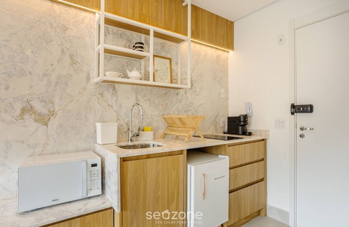 Paraiso Apartment | Studio in Condominium With Pool in Paraiso Zah0811