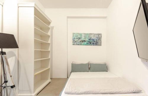 Hohenschoenhausen Apartment | Studio in der alten Fabrik