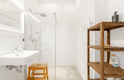 Hohenschoenhausen Apartment | Studio in der alten Fabrik