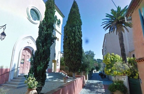 Le Lavandou Apartment | Studio in Lavandou with Terrace and Sea View